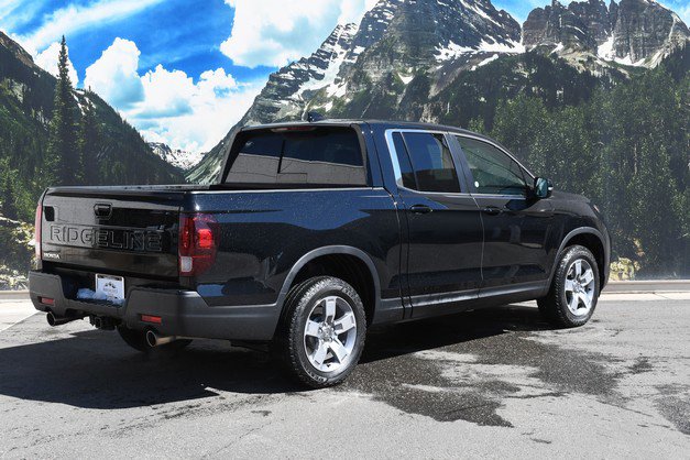 Used 2025 Honda Ridgeline RTL image 3