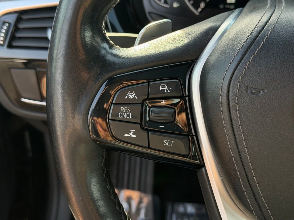 Used 2019 BMW 540i RWD image 17