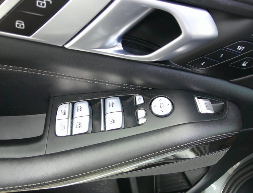 Used 2023 BMW X7 xDrive40i AWD/4WD image 94