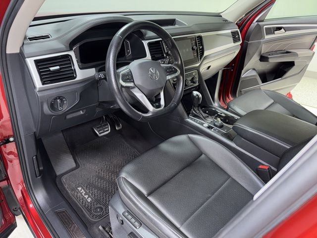 Used 2023 Volkswagen Atlas SEL R-Line image 15