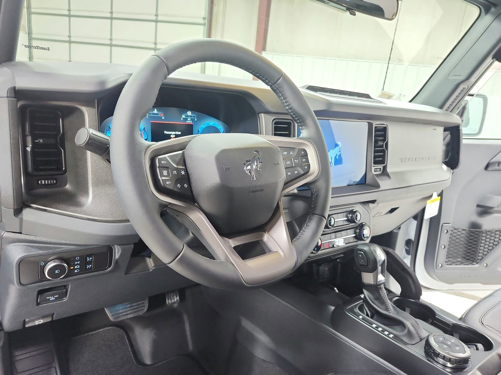 New 2026 Ford Bronco Badlands w/ Sasquatch Package AWD/4WD image 18