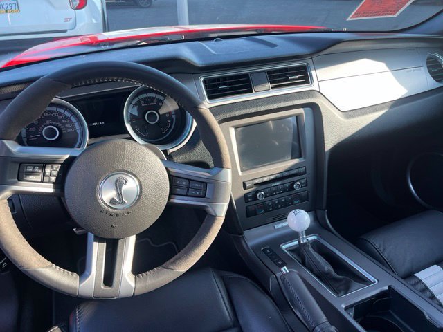 Used 2014 Ford Mustang Shelby GT500 w/ Equipment Group 821A RWD image 16