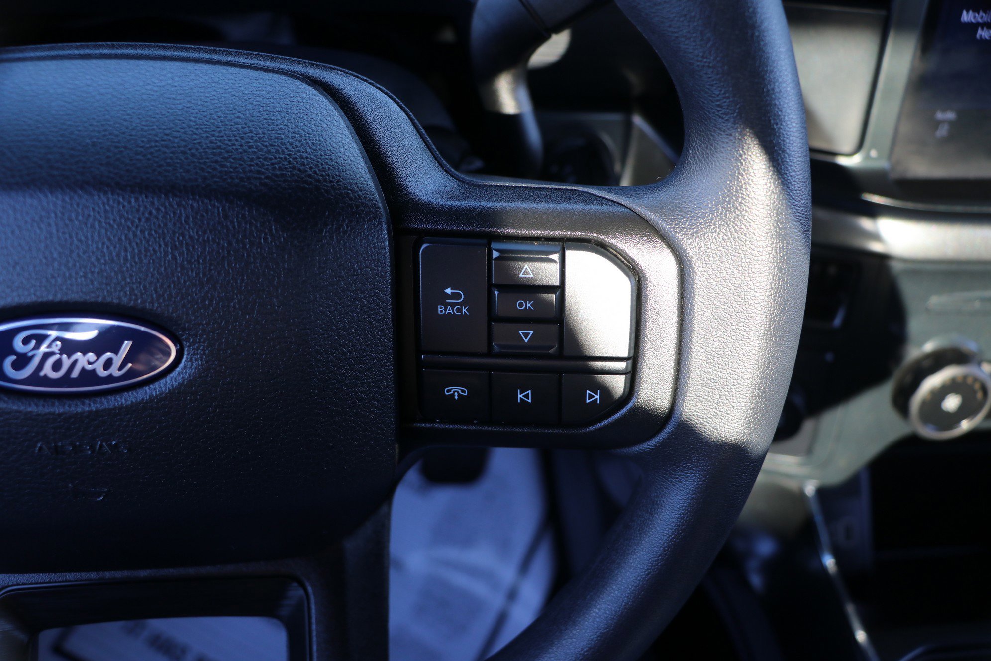 Used 2025 Ford F150 STX w/ Equipment Group 200A image 18