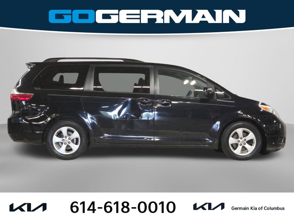 Used 2015 Toyota Sienna LE FWD image 7