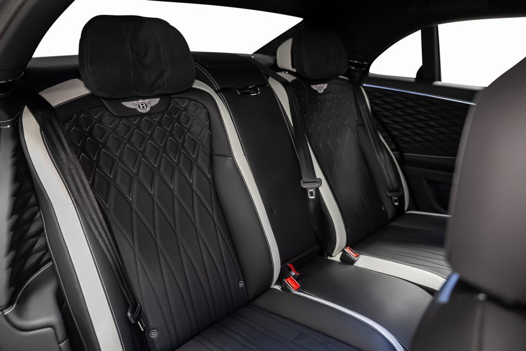 Used 2023 Bentley Flying Spur W12 image 36