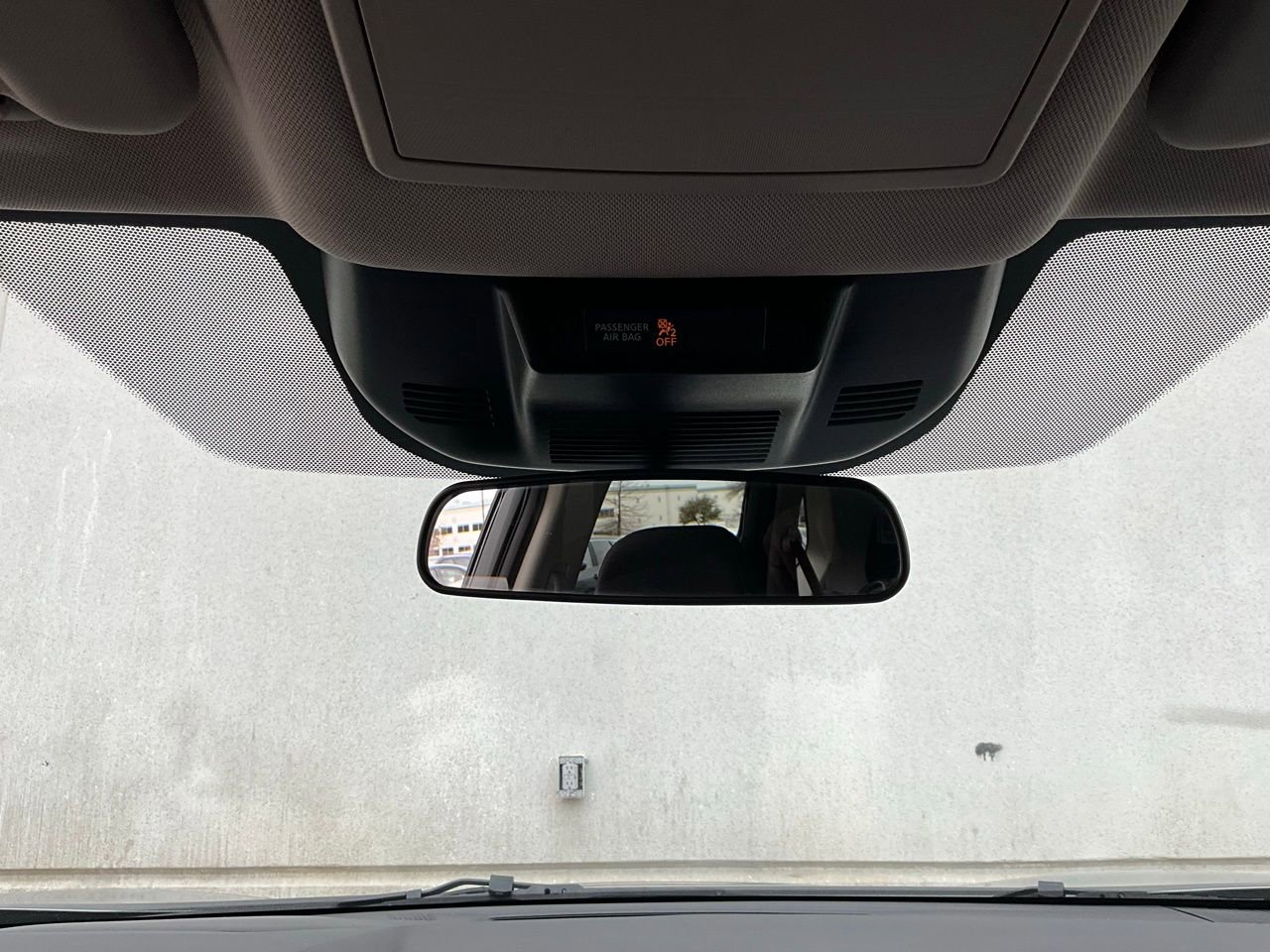 Used 2025 Nissan Rogue SV image 18