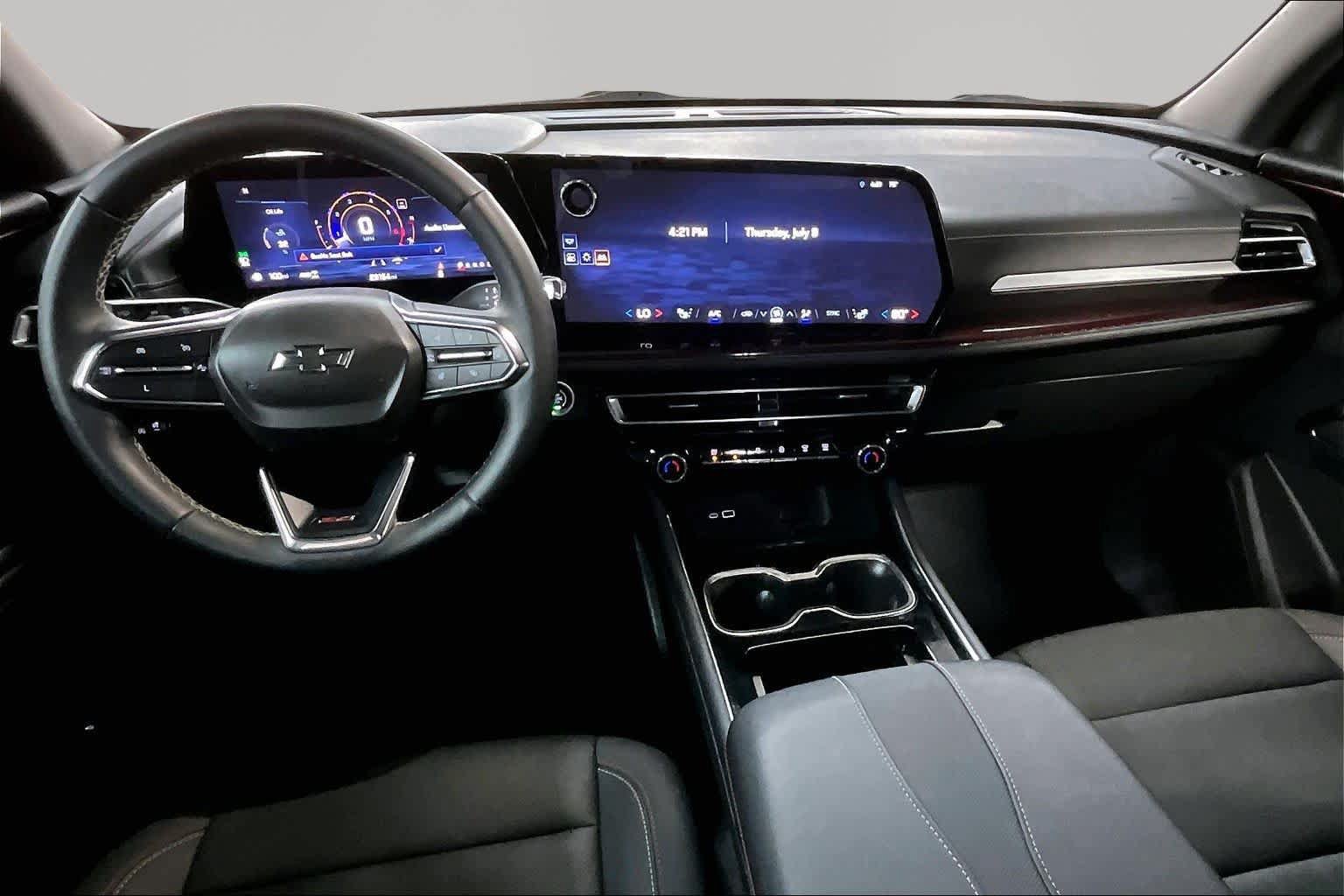 Used 2024 Chevrolet Traverse Z71 AWD/4WD image 16