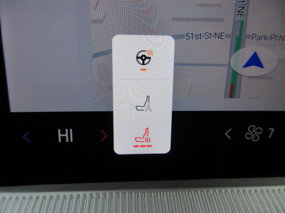 Used 2025 Ford Explorer ST-Line w/ Premium Package image 26