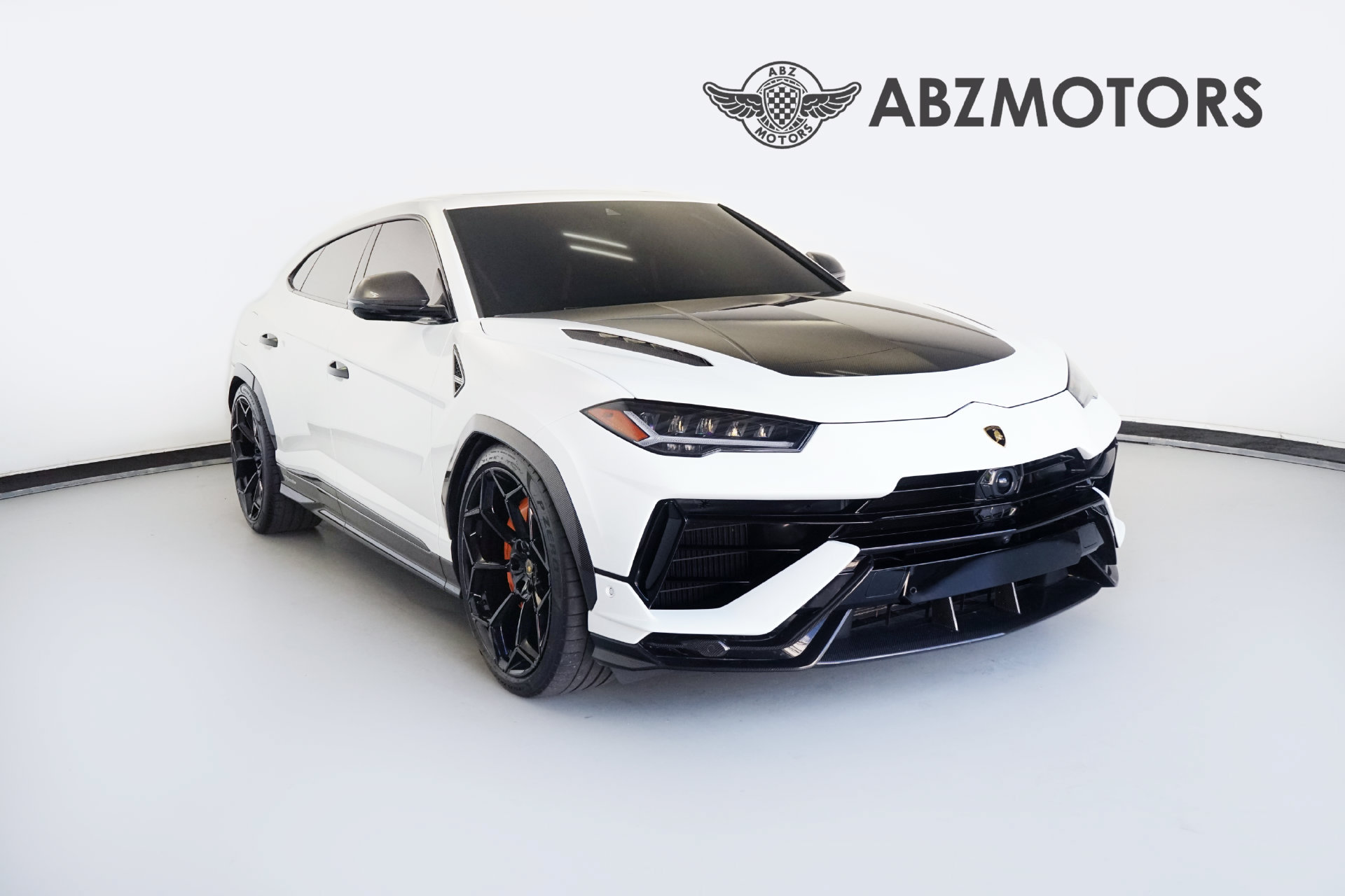 Used 2024 Lamborghini Urus Performante AWD/4WD image 1