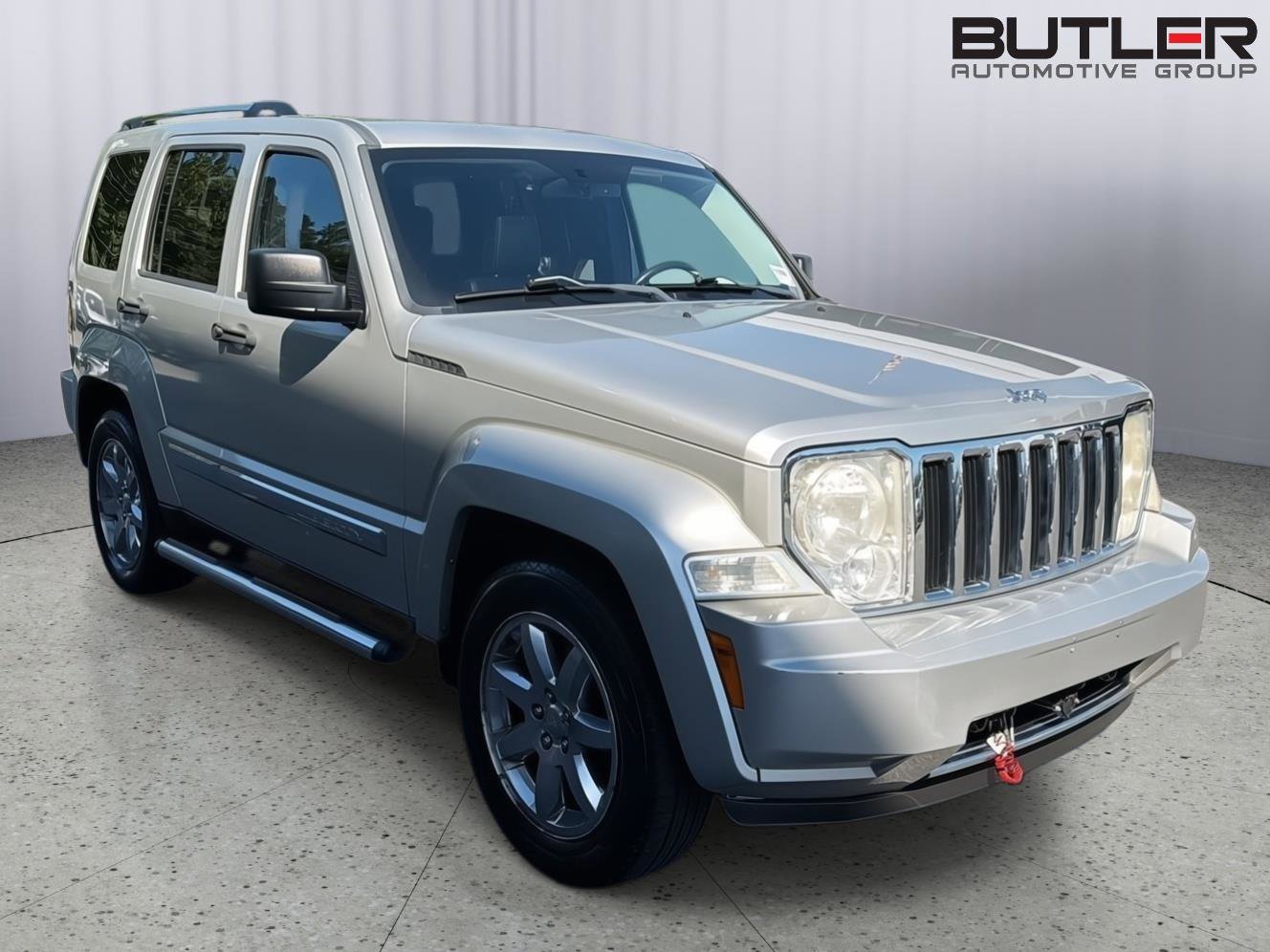 Used 2009 Jeep Liberty Limited w/ Premium Group II AWD/4WD image 8