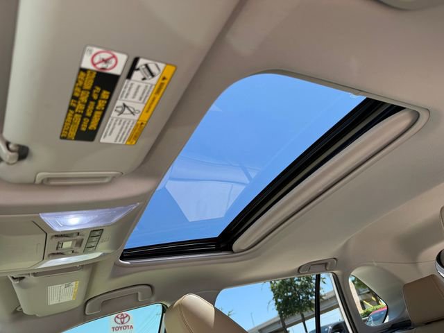Used 2020 Toyota RAV4 Limited w/ Limited Grade Weather Package FWD image 29