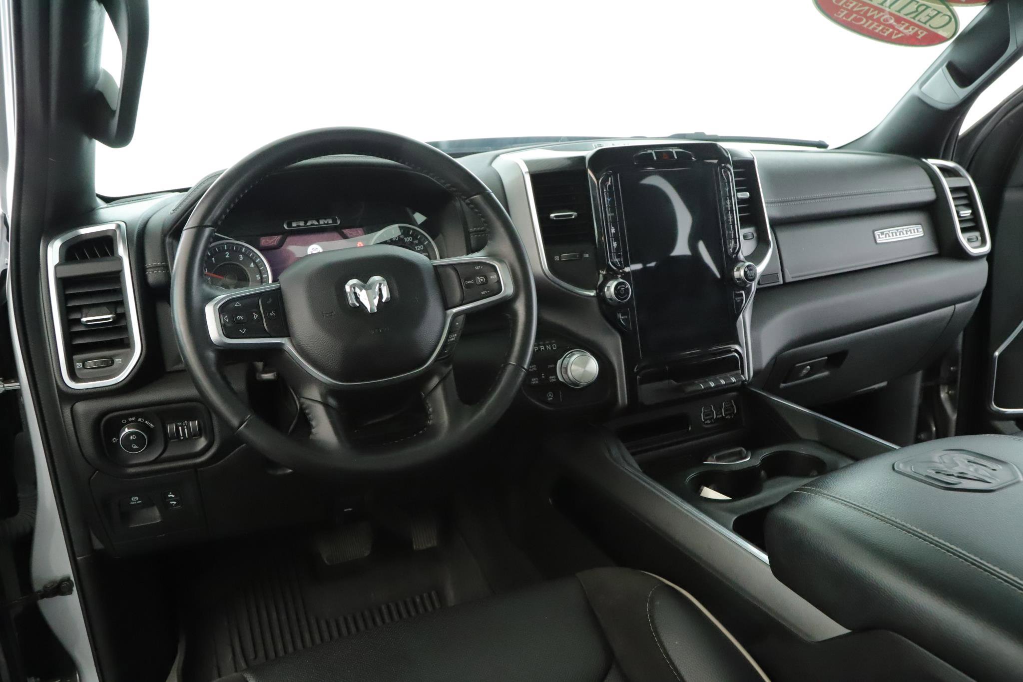 Used 2024 RAM 1500 Laramie AWD/4WD image 2