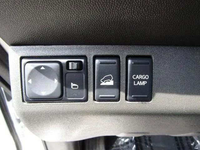 Used 2019 Nissan Frontier PRO-4X image 13