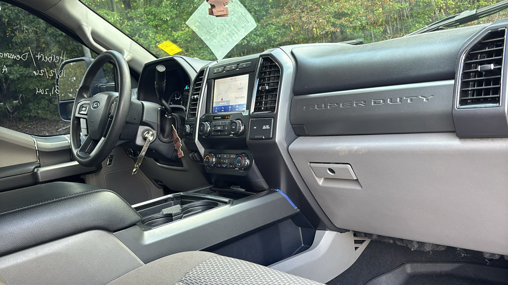 Used 2022 Ford F250 XLT w/ Black Appearance Package AWD/4WD image 11