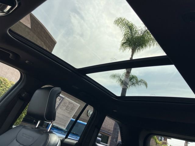 Used 2023 Jeep Grand Cherokee Summit w/ Advanced Protech Group IV image 39