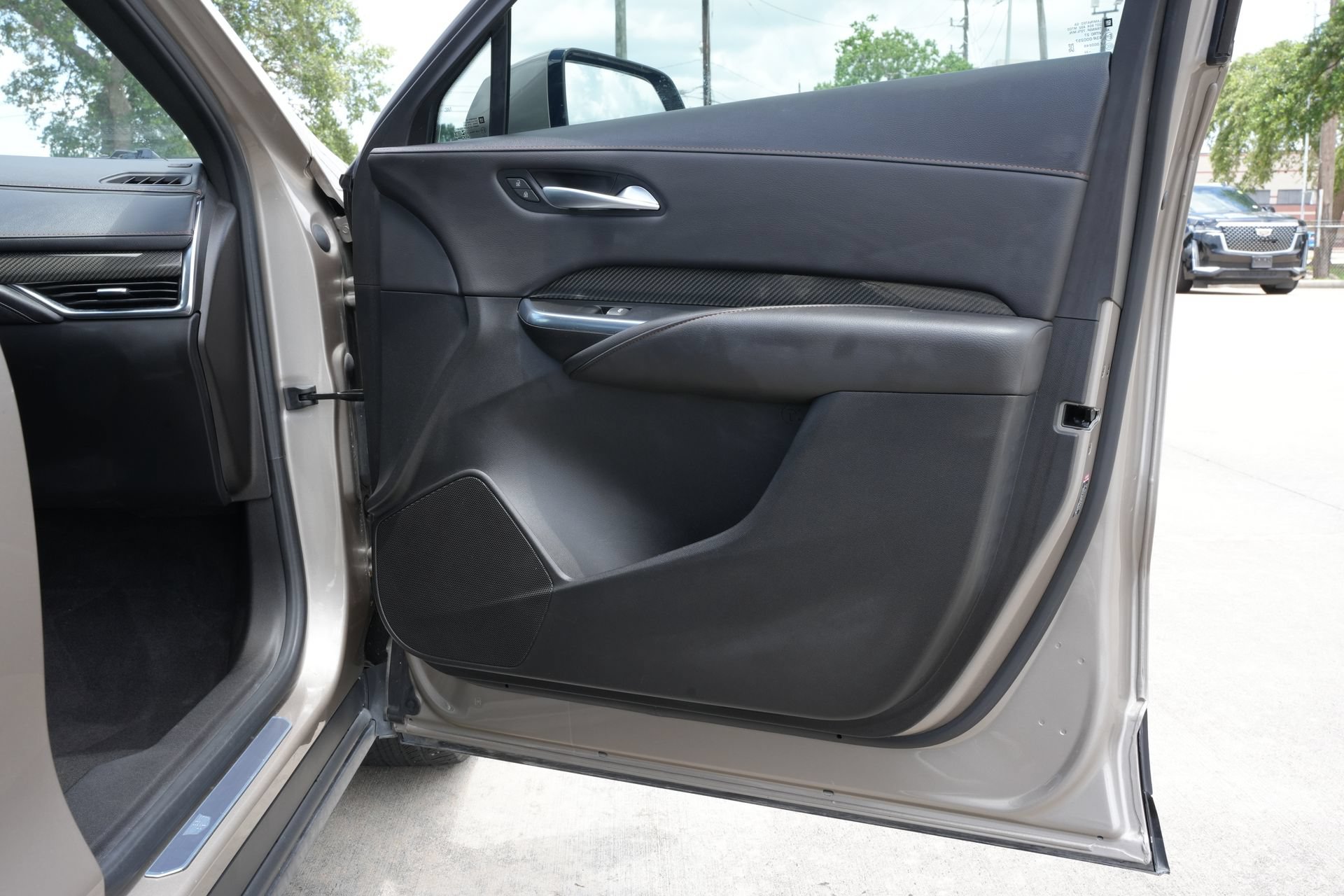 Certified 2023 Cadillac XT4 Sport FWD image 26