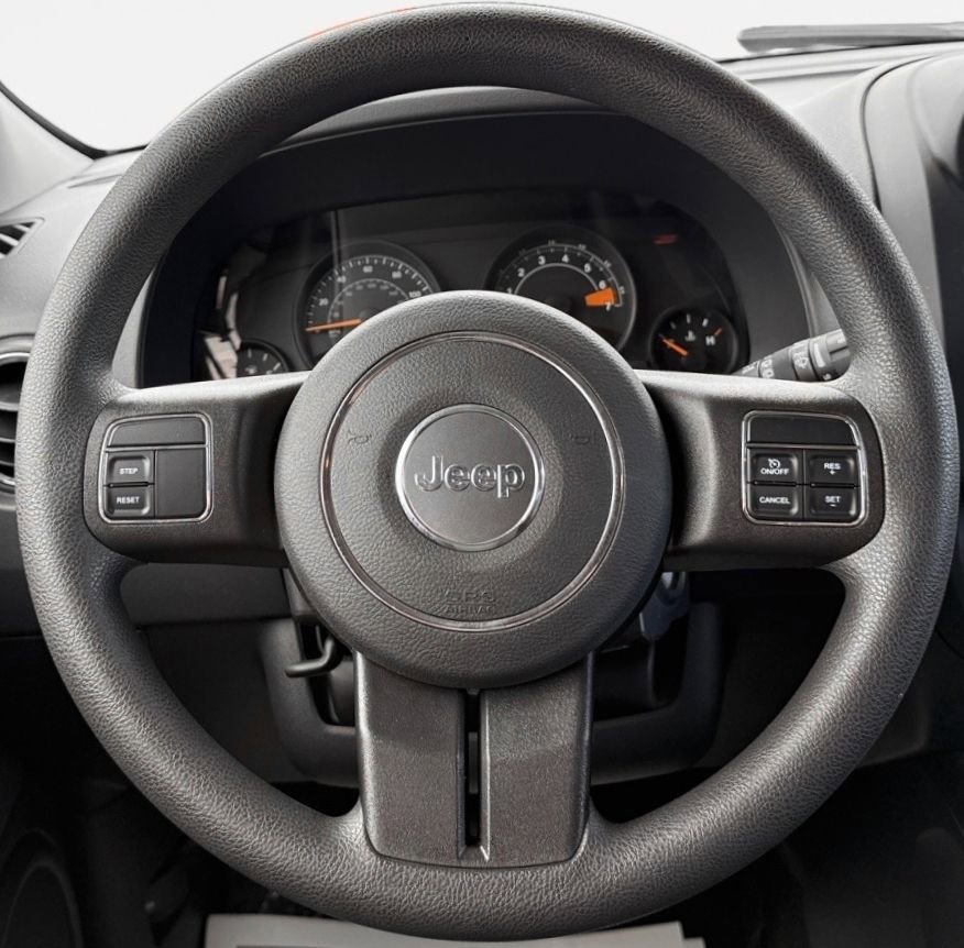 Used 2015 Jeep Patriot Sport w/ Power Value Group FWD image 18