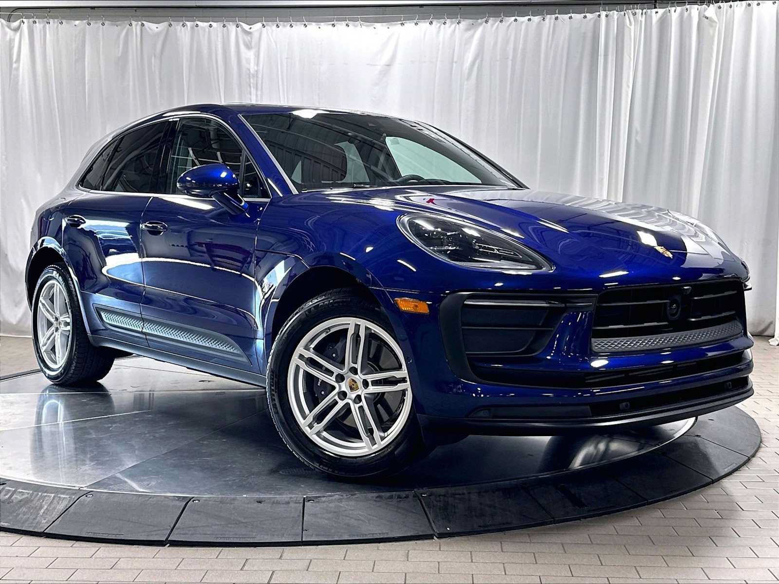 Used 2026 Porsche Macan AWD/4WD image 11