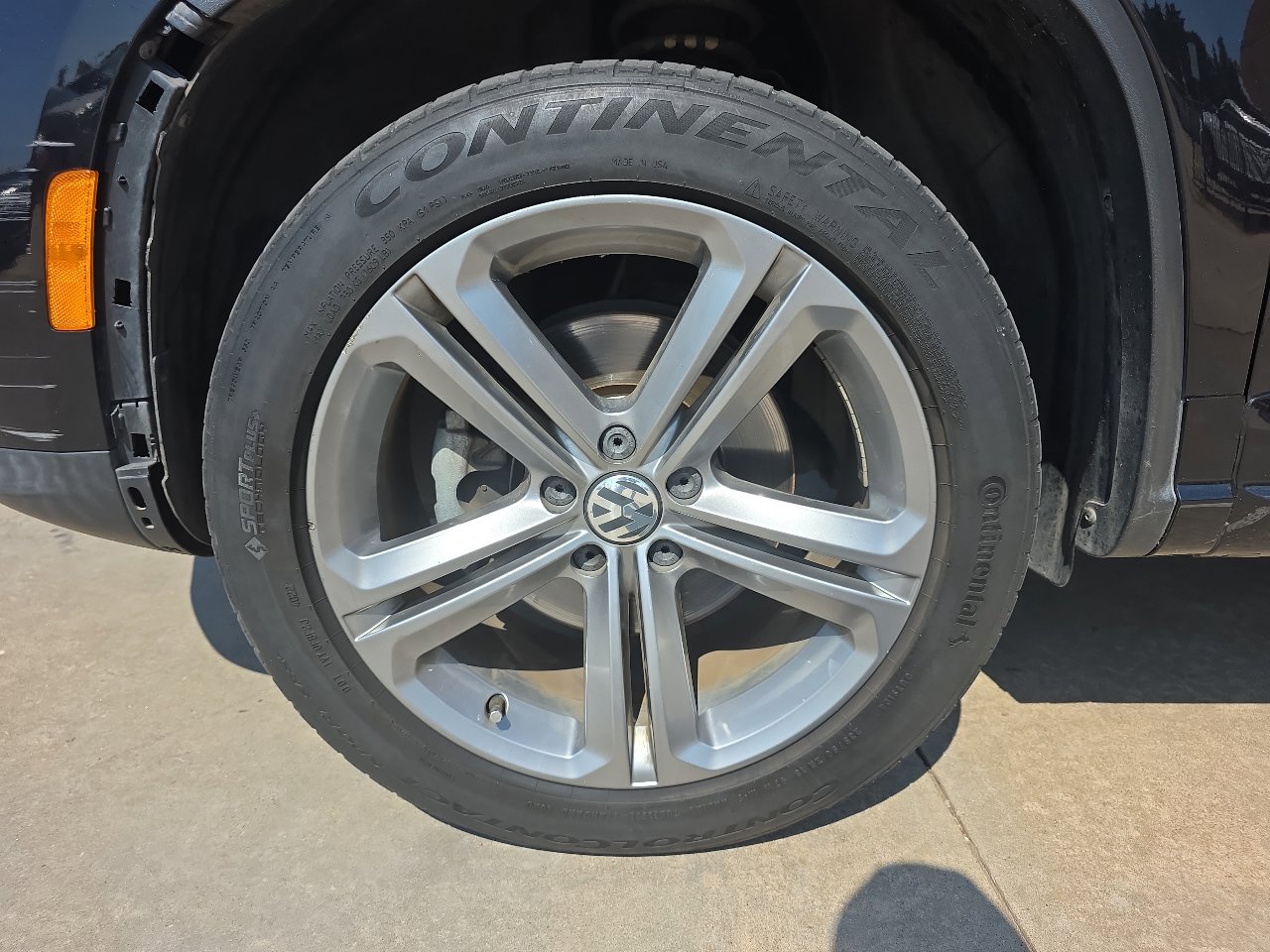 Used 2017 Volkswagen Tiguan Sport image 31