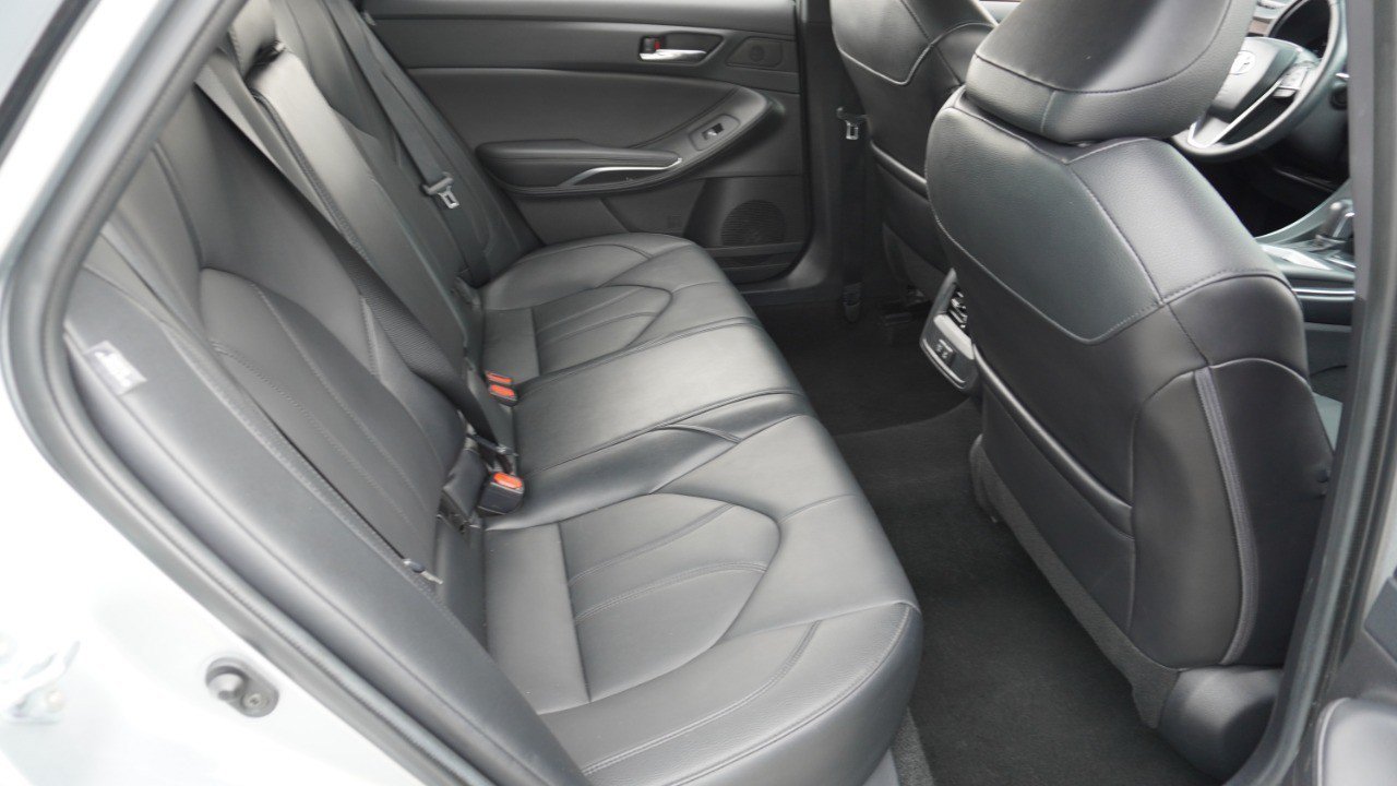 Used 2022 Toyota Avalon XLE FWD image 30