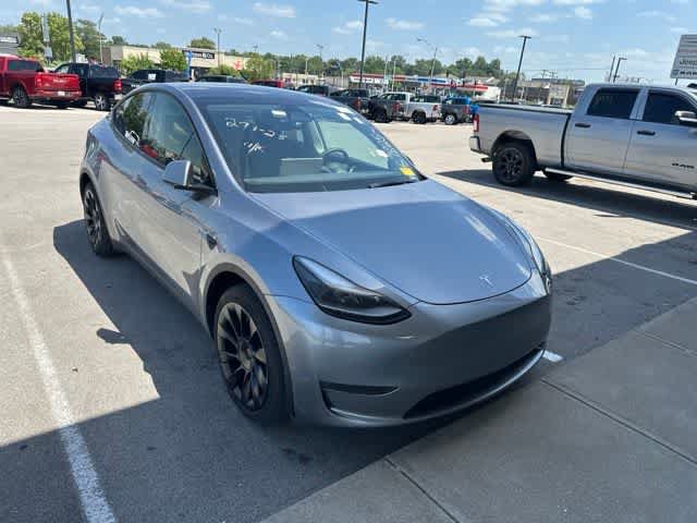 Used 2024 Tesla Model Y Long Range AWD/4WD image 22
