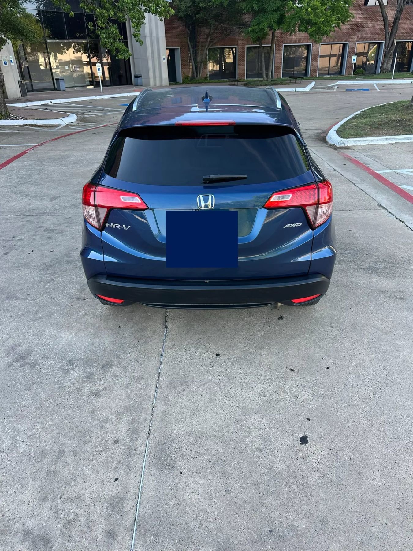 Used 2016 Honda HR-V EX-L image 9