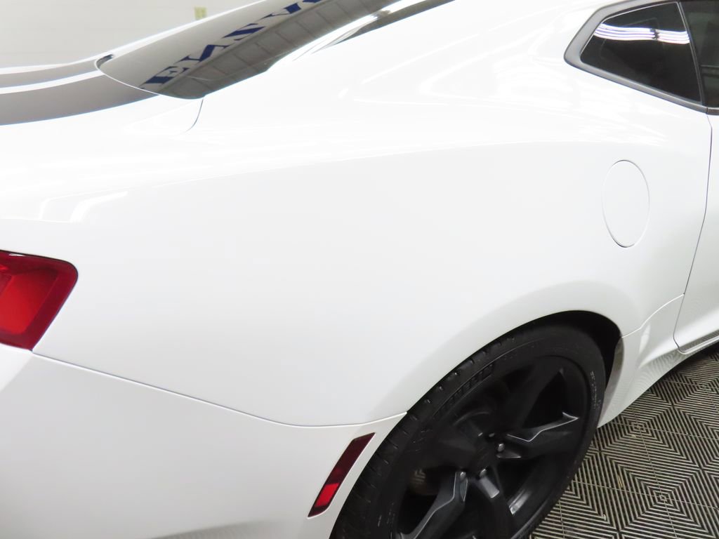 Used 2018 Chevrolet Camaro LT RWD image 30