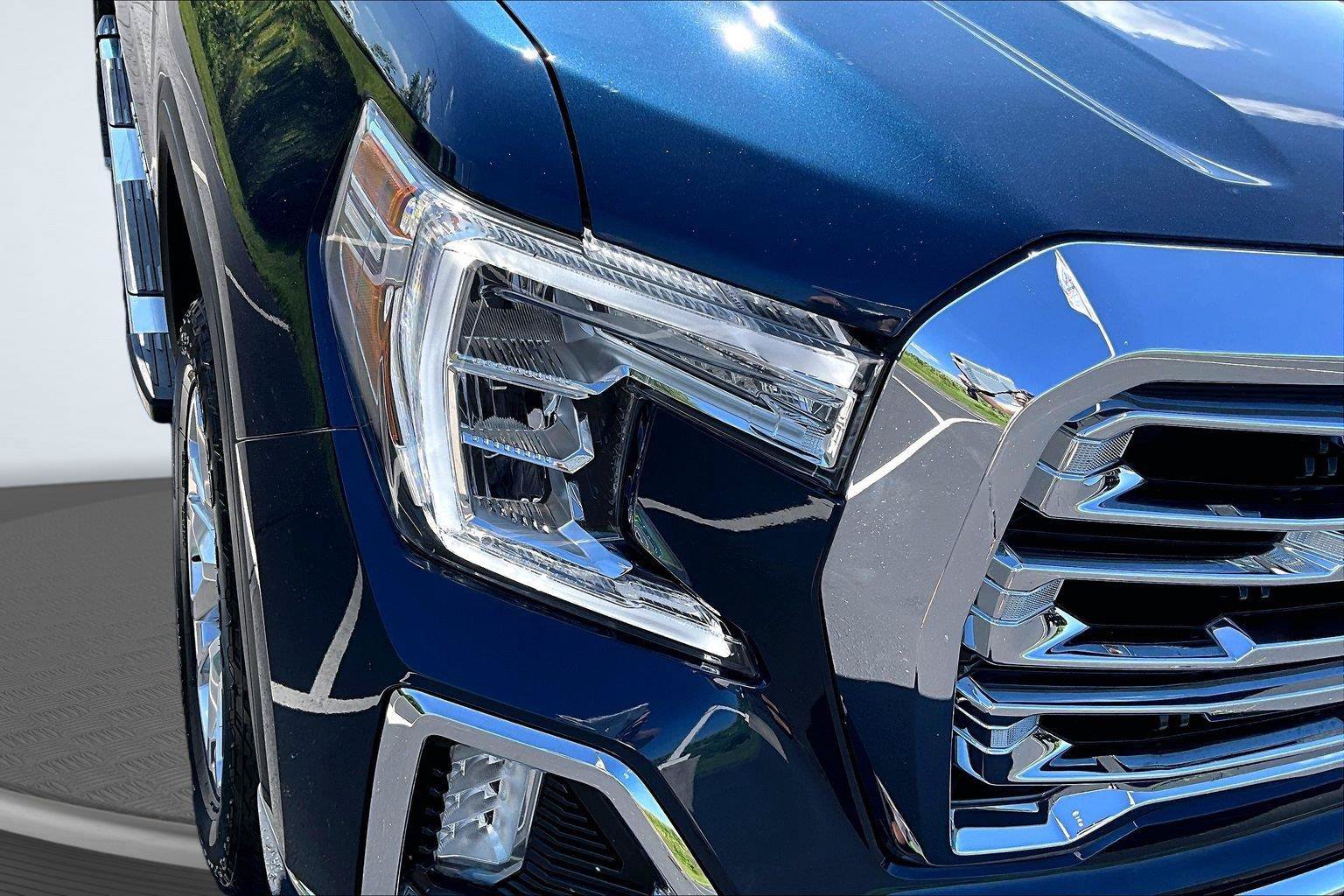 Used 2021 GMC Sierra 1500 SLT w/ X31 Off-Road Package AWD/4WD image 30
