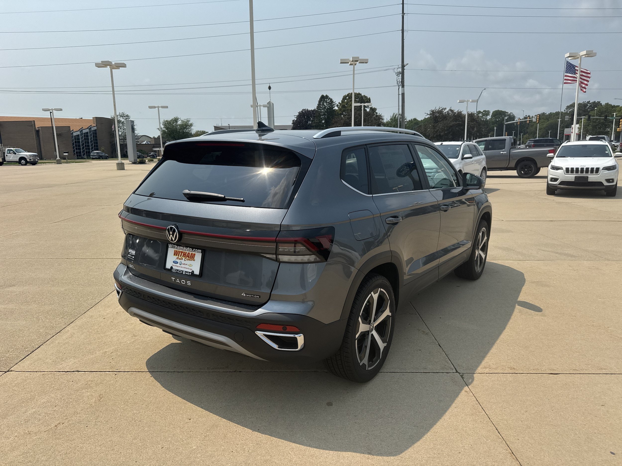 New 2026 Volkswagen Taos SEL AWD/4WD image 4