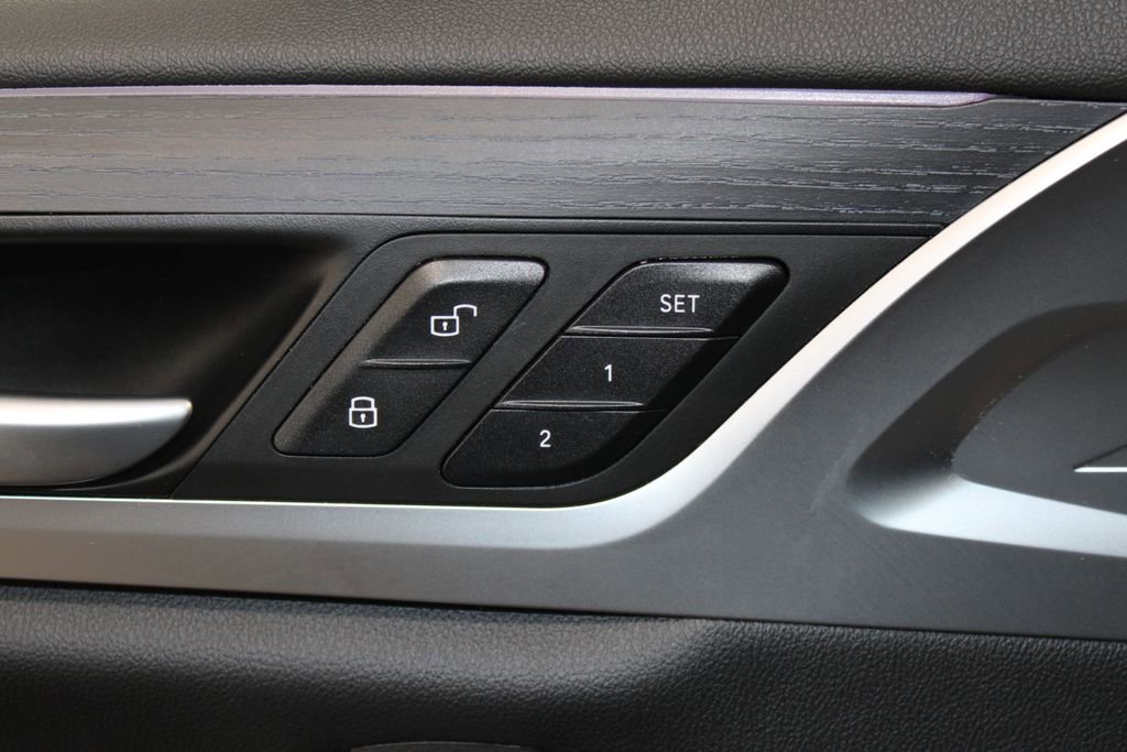 Used 2023 BMW X3 xDrive30i w/ Convenience Package image 36