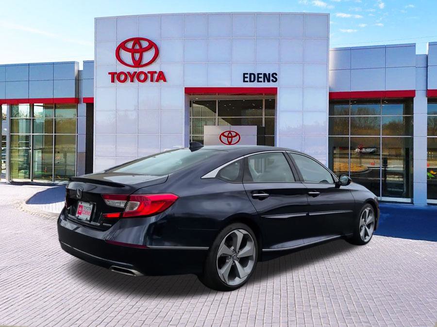 Used 2018 Honda Accord Touring image 3