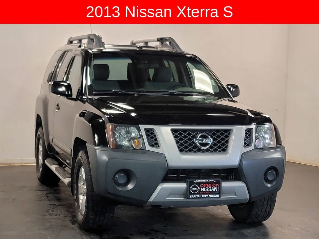 Used 2013 Nissan Xterra S image 2
