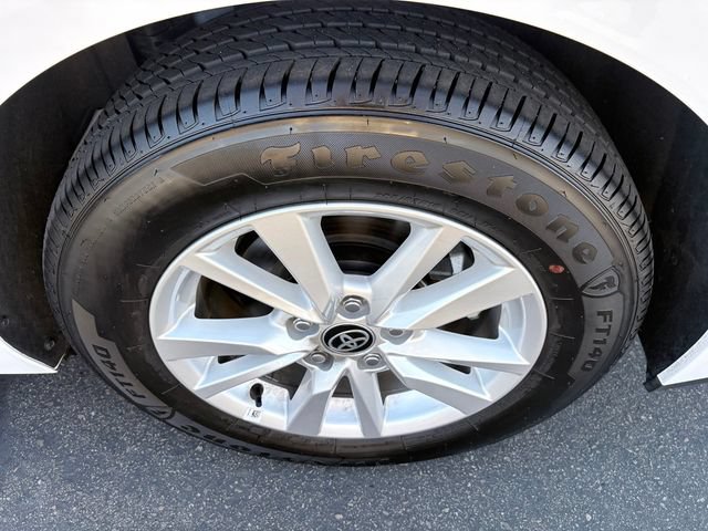 Used 2025 Toyota Camry LE AWD/4WD image 22
