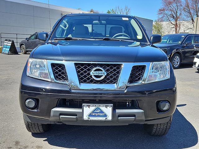 Used 2019 Nissan Frontier SV image 2
