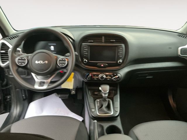Used 2024 Kia Soul LX w/ Option Group 015 image 11