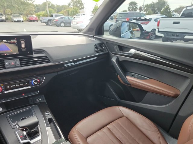 Used 2020 Audi Q5 2.0T Premium Plus w/ Premium Plus Package image 3