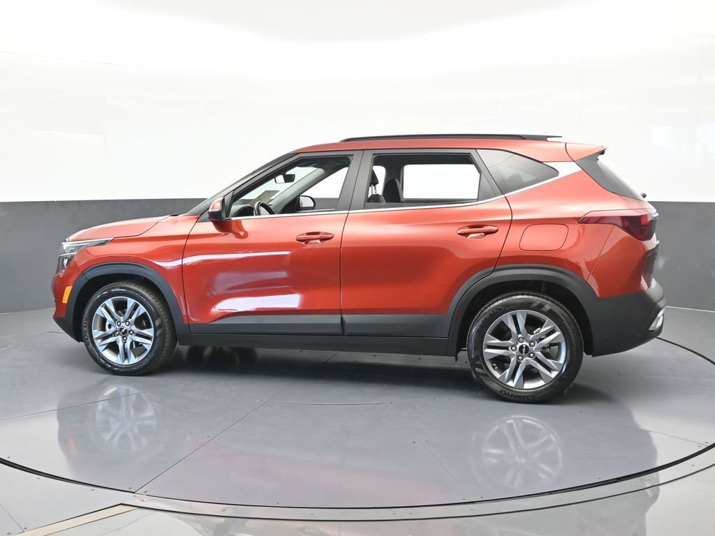Used 2023 Kia Seltos S image 3