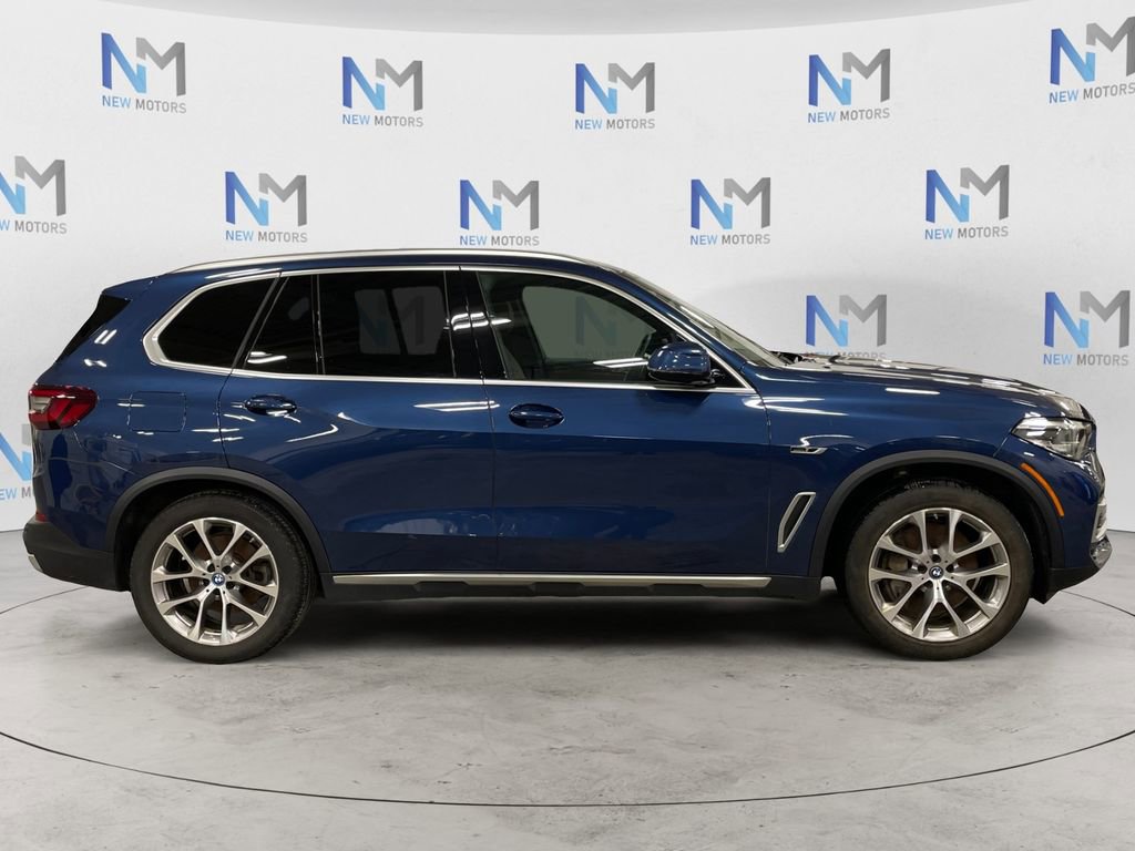Used 2022 BMW X5 xDrive45e image 6