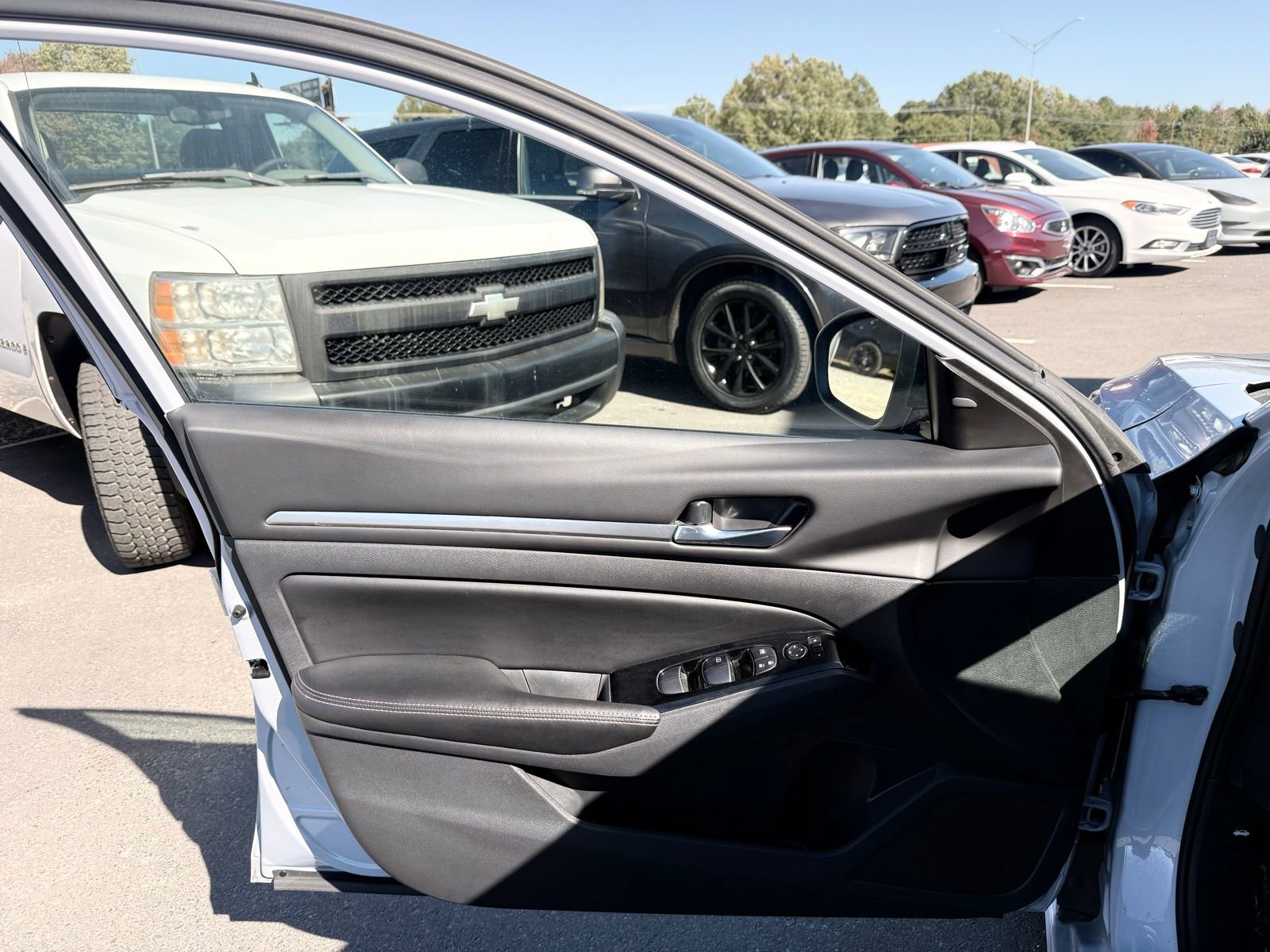 Used 2024 Nissan Altima 2.5 SR image 15