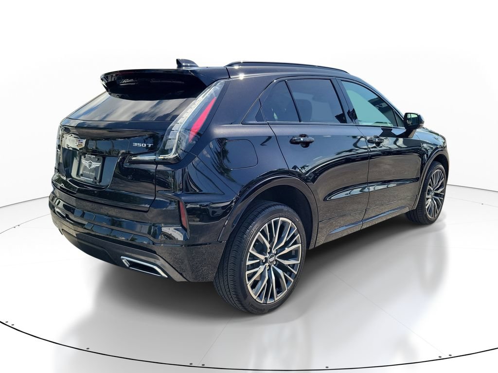 Used 2024 Cadillac XT4 Sport FWD image 2