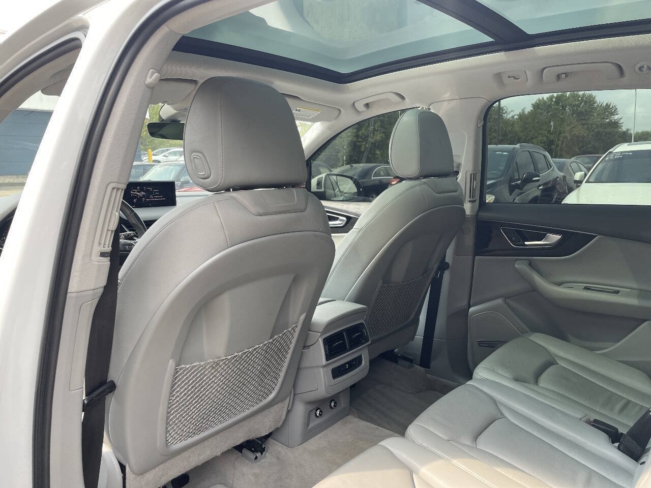 Used 2019 Audi Q7 3.0T Premium Plus AWD/4WD image 29