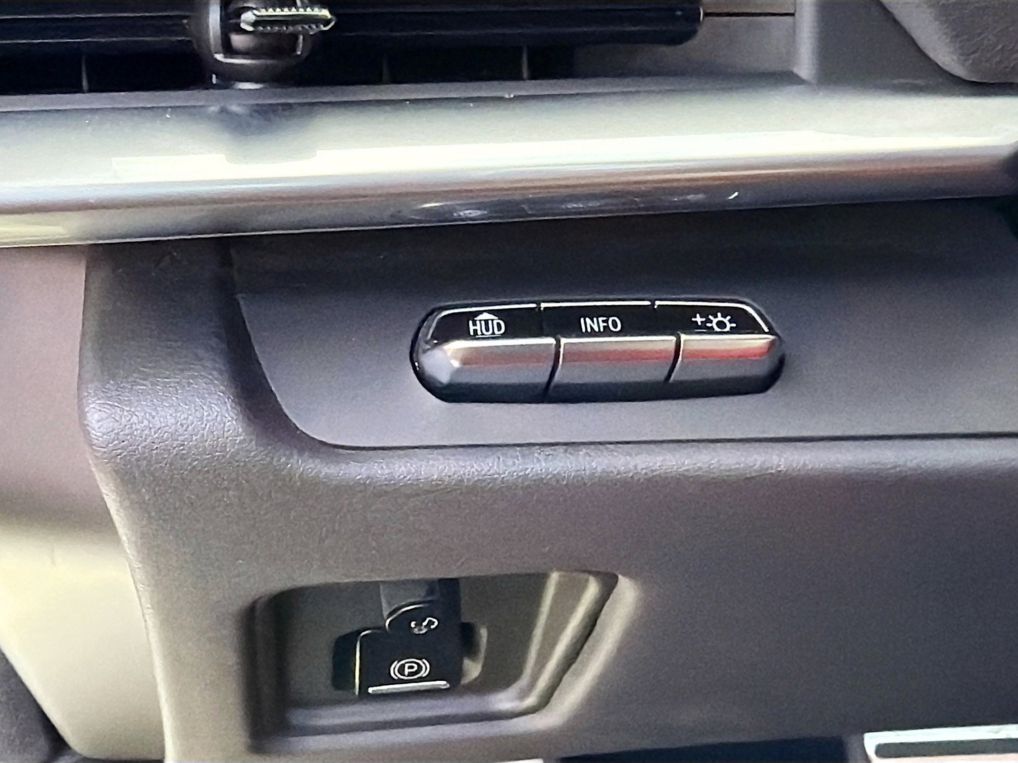 Used 2022 Chevrolet Corvette Stingray Preferred Conv w/ 2LT image 30