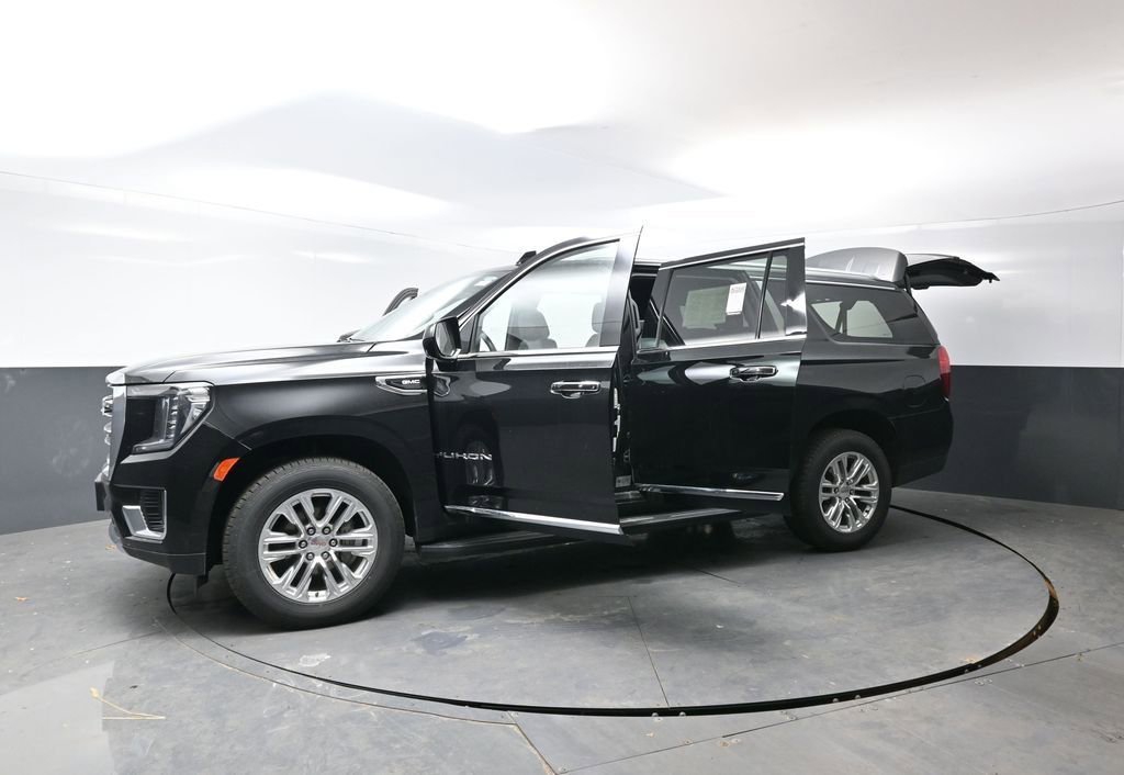 Used 2024 GMC Yukon XL SLT image 63