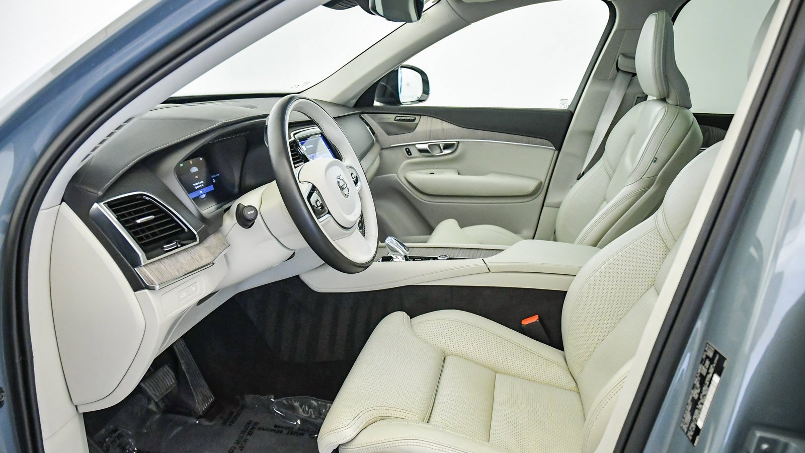 Certified 2023 Volvo XC90 T8 Ultimate image 20