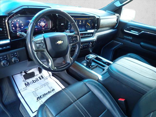 Used 2023 Chevrolet Silverado 1500 High Country w/ Technology Package AWD/4WD image 9