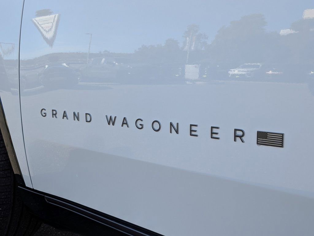 New 2026 Jeep Grand Wagoneer Summit image 18