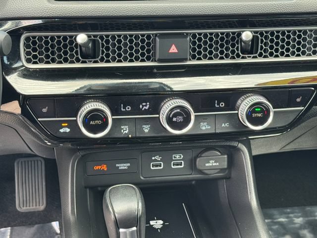 Used 2022 Honda Civic Touring image 18