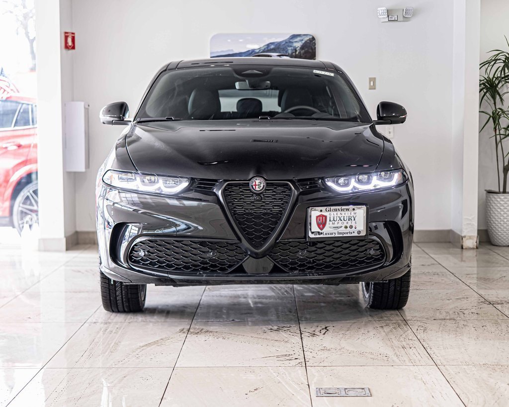 New 2025 Alfa Romeo Tonale w/ Premium Package image 2