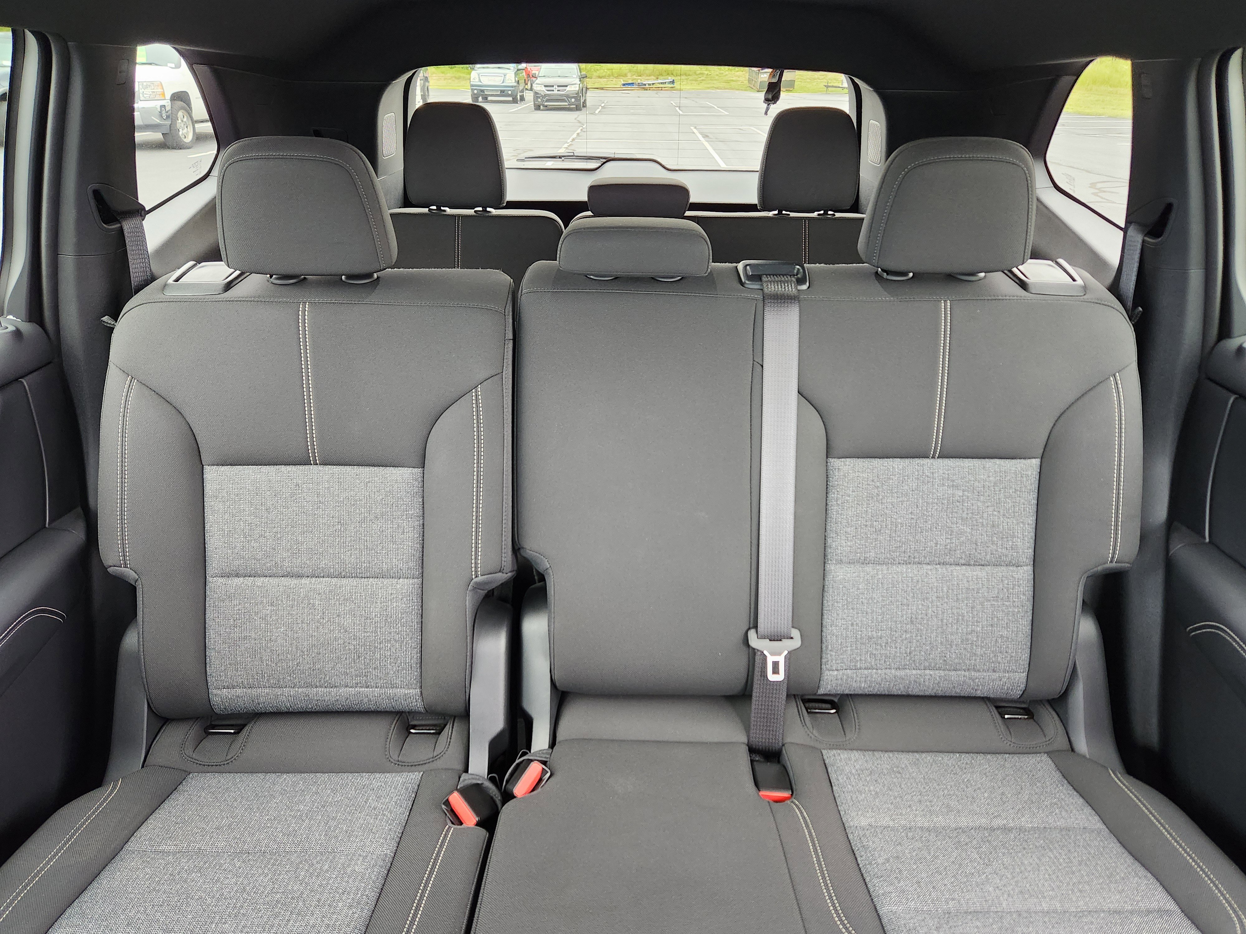 New 2025 GMC Acadia Elevation image 7