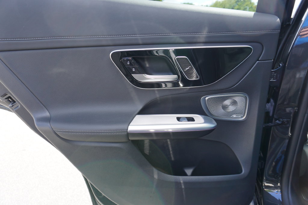 Certified 2025 Mercedes-Benz GLC 300 image 22